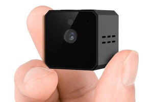 3cm四方の小さなキューブ型カメラ「GeeCube」　暗視機能で防犯用にも