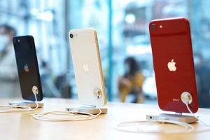 iPhone SEなどアップル春の新製品が販売開始、Mac Studioも展示あり