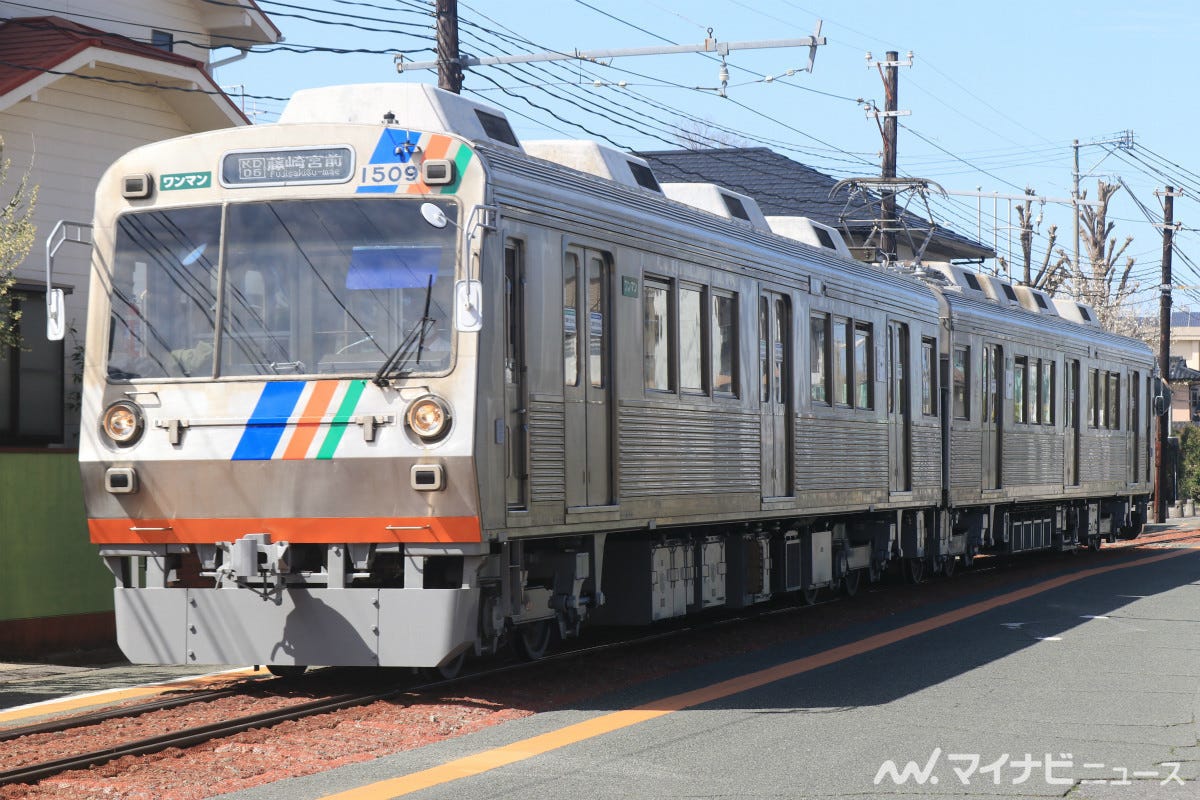 熊本電気鉄道1000形デビュー! 元静岡鉄道の車両、ストライプも健在