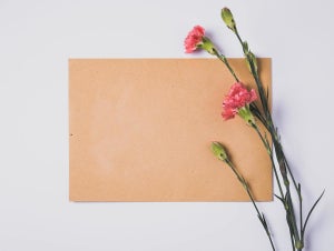 友達への手紙を入れる封筒の書き方とは? 封筒の種類別に解説