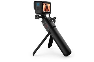 GoPro、撮影グリップ/三脚/モバイルバッテリー/リモコンの1台4役「Volta」発売