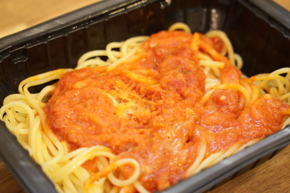 セブンの「金の蟹トマトクリーム」
