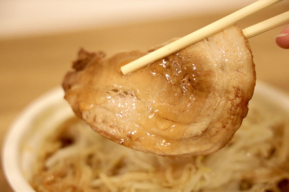 二郎インスパイア系「中華蕎麦とみ田監修 デカ豚ラーメン」