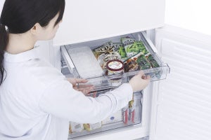 ツインバード、クラス最大級73L冷凍室のコンパクトサイズ2ドア冷凍冷蔵庫