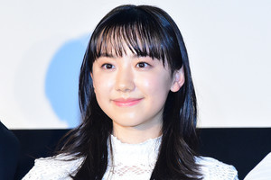 芦田愛菜、悩んで壁にぶつかった時の乗り越え方は? 高校生らしい一面も見せる