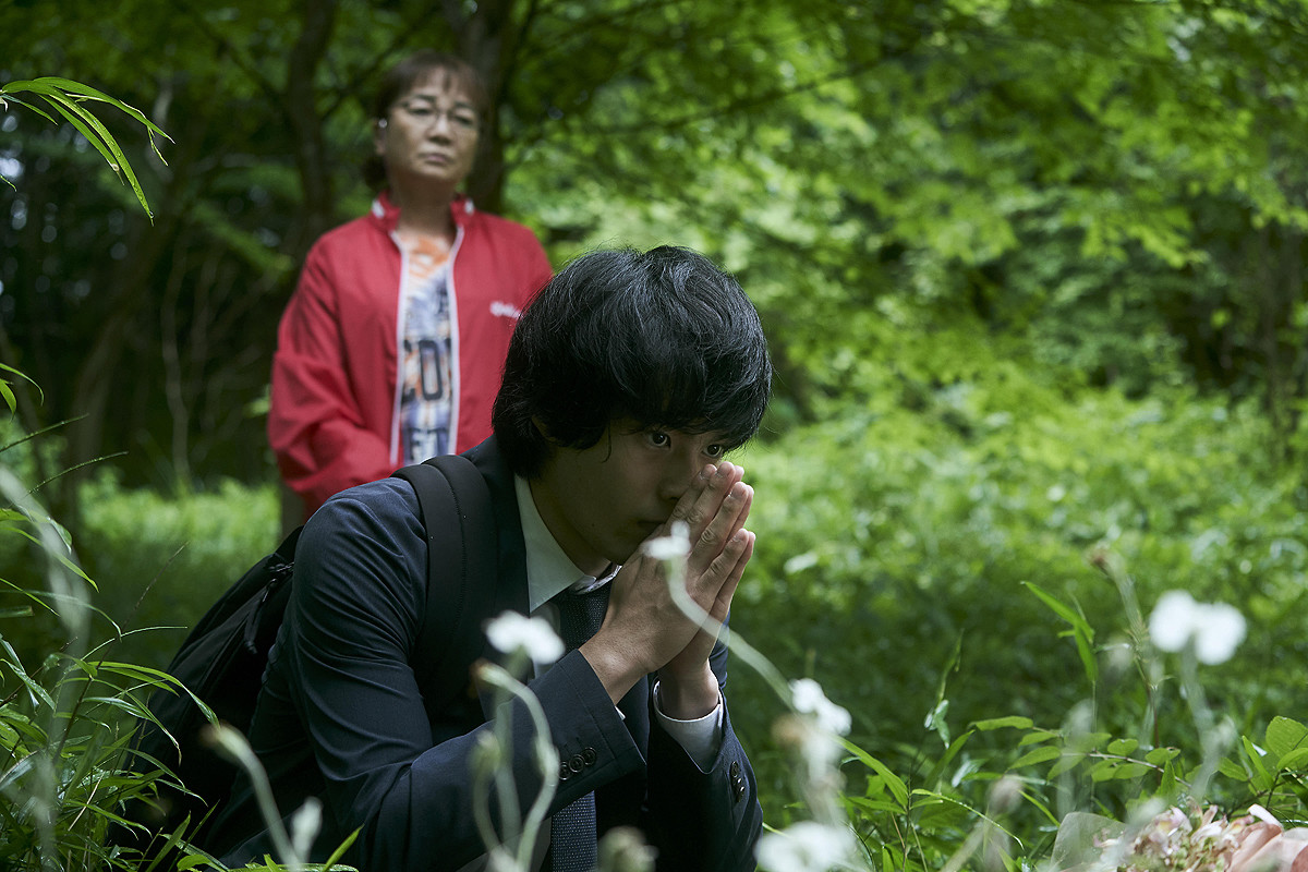 岡田健史は 恐ろしい俳優 稀有な存在 共演の岩井志麻子がギャップ明かす マピオンニュース