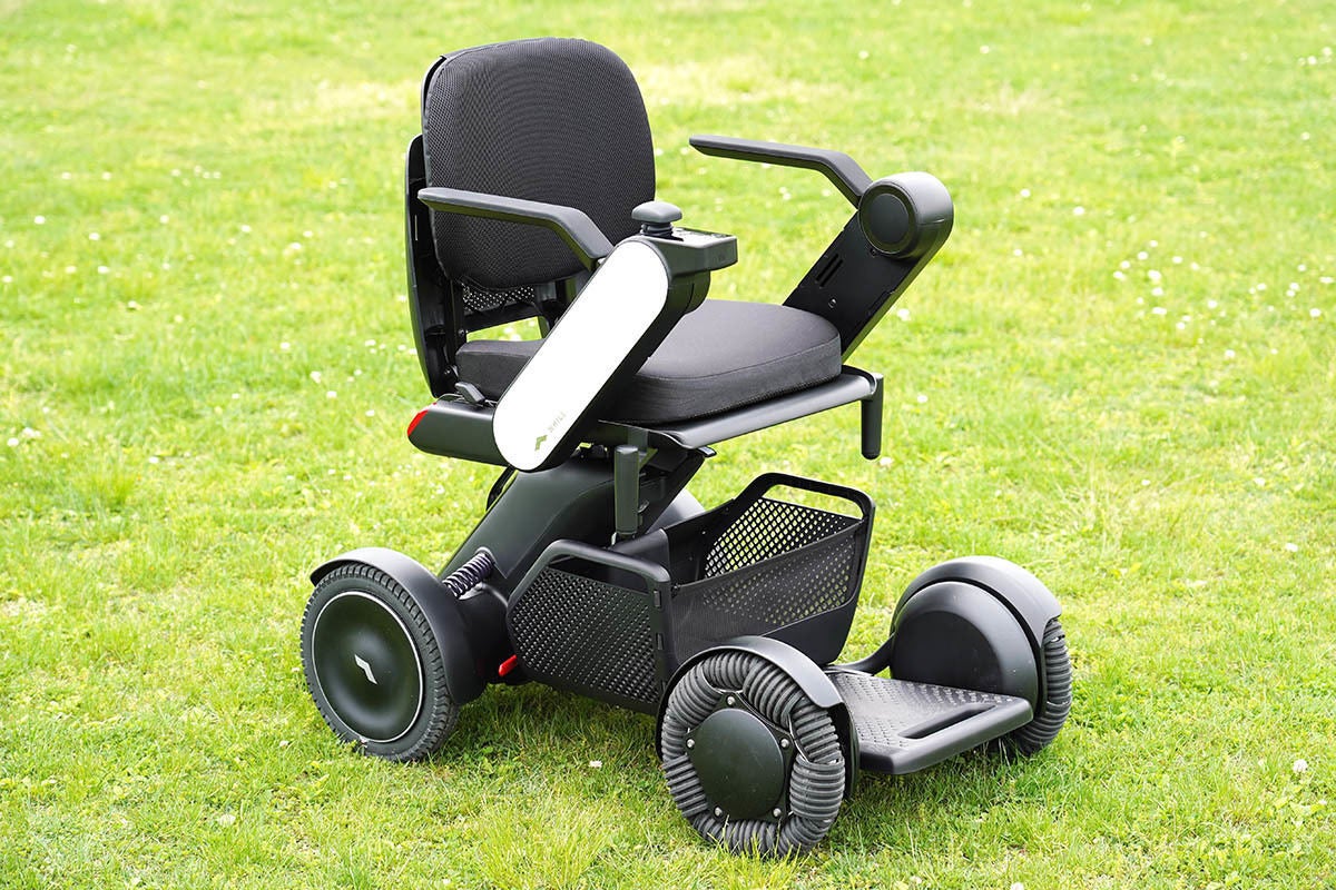 電子車椅子 WHILL Model F電子車椅子