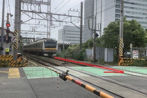 JR東日本、向河原駅前踏切に「賢い踏切」導入 - 踏切警報時間短縮
