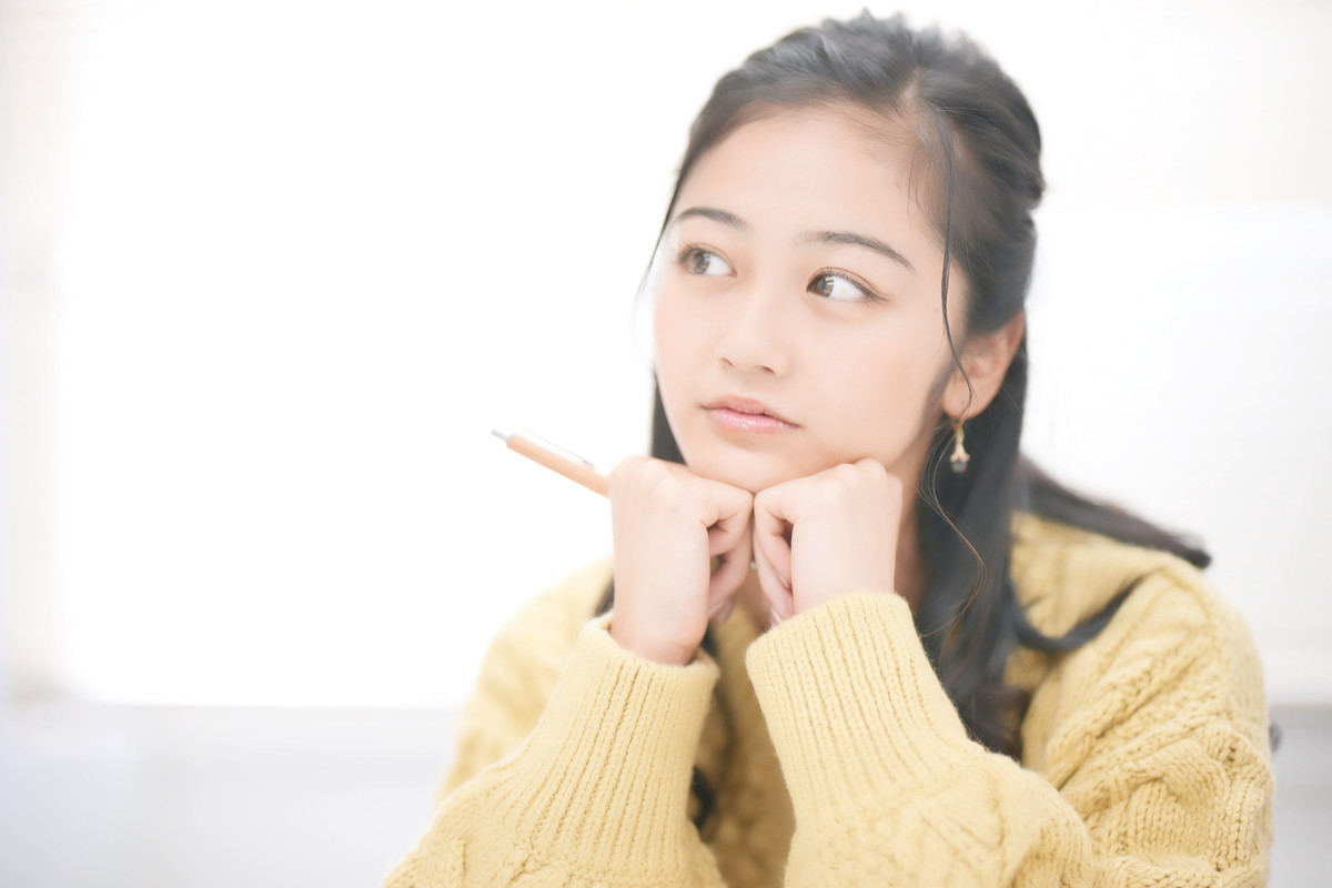 必須の言葉の意味や使い方を例文とともに解説します