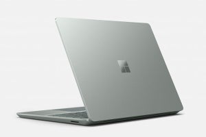Microsoft「Surface Laptop Go 2」発表、第11世代Coreを搭載、新色”セージ"追加