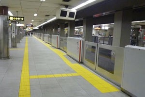 「大阪メトロ」堺筋線全駅に可動式ホーム柵、3月までに設置完了へ