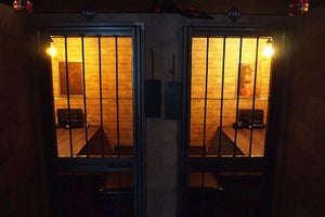 「監獄レストラン ザ・ロックアップ」が全店閉店へ - 新宿で"全員脱獄!"イベント