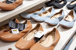 ワークマンの靴専門店も、やっぱり「高機能で低価格」な製品ばかりだった
