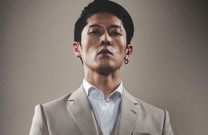 MIYAVI、ヤクザ組織の会長役で岡田准一を従える「ある種彼に対しての愛が…」