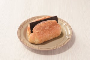 【解凍しなくても食べられるんです】ローソンの新作冷凍パン『板チョコデニッシュ』は二通りの味わい