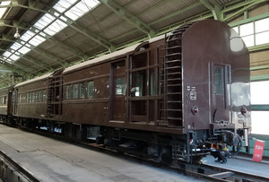 京都鉄道博物館、建築限界測定用試験車「オヤ31形31号車」特別展示