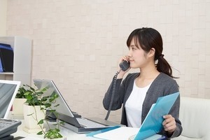 「引き合い」とは?  ビジネスシーンで使われる言葉の意味と使い方