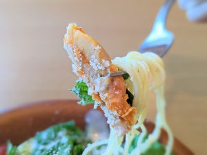 【サイゼ新作】暑い日に食べたい! 季節限定「ほぐし辛味チキンの冷製カペッリーニ」を食べてみた!