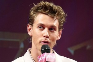 エルヴィス役のオースティン・バトラーが初来日「カラオケに行くのも楽しみ」