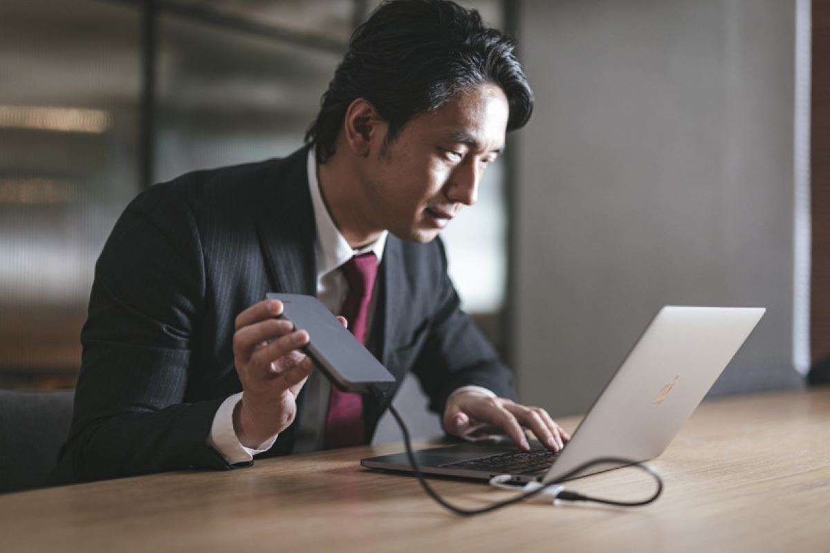 会社などを危機に陥れる、恩を仇で売るような行為を「獅子身中の虫」と表現できます