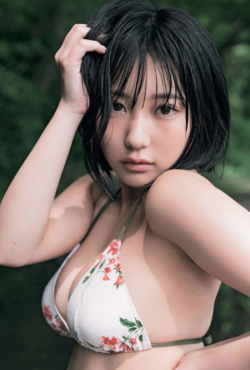 Hkt48田中美久 美バスト披露の水着グラビア 古民家や川で大人びた表情 マイナビニュース