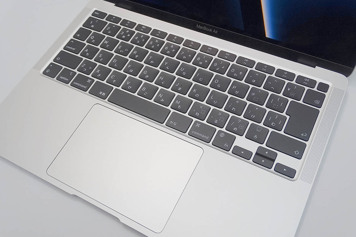 M2搭載「MacBook Air」は“やっぱり買い”、M1機と比べてここが良かった