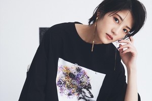 若月佑美、デザイン手掛けるコラボTシャツ発売「とても嬉しく思います!」