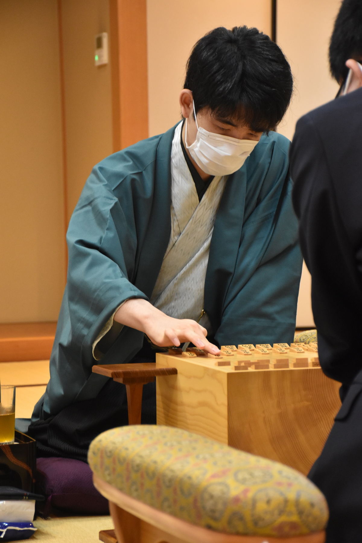 10代最後の対局で防衛を果たした藤井棋聖（提供：日本将棋連盟）