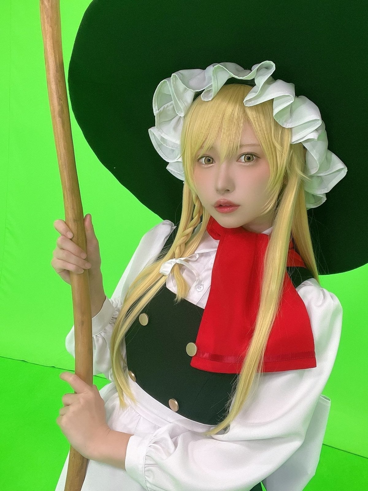 コスプレイヤー篠崎こころが 東方アルカディアレコード 霧雨魔理沙のコス披露 マイナビニュース