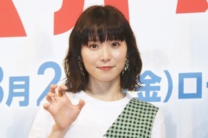 松岡茉優、モー娘。愛を生かして演技　熱くなりすぎ監督から「抑えてください」