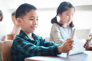 小中学生のパソコン／タブレット授業、実施率は7割超 - NTTドコモ調査