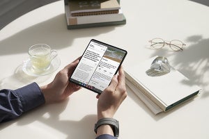Samsung、Android 12L搭載でコンパクトになった「Galaxy Z Fold4」をグローバル発表