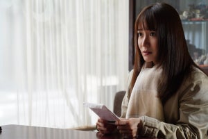大島優子が思いつめた表情…謎の美女役で阿部寛主演ドラマ出演