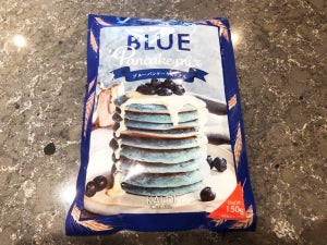 ブームの予感! カルディの新商品「ブルーパンケーキ」を作って食べてみた