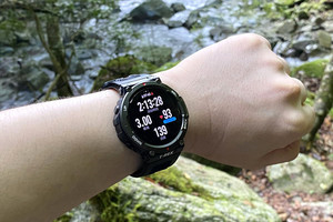 「Amazfit T-Rex 2」レビュー - 24日間電池が持つアウトドア向けスマートウォッチ