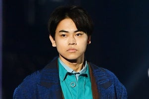 菅田将暉の弟・菅生新樹、人生初ランウェイ　クールな表情でTGC登場