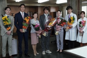 『遺留捜査』撮了　上川隆也、貞本義行氏の直筆イラスト色紙第2弾に大興奮