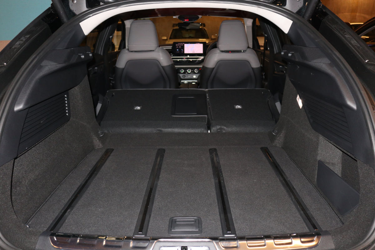 シトロエン「C5 X」