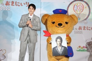 町田啓太、10年前の写真公開に照れ笑い「眉毛ほっそいですね」