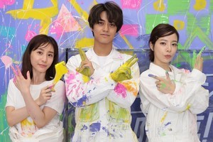 高橋海人、「楽しく」テーマに看板描くメイキング公開『ボーイフレンド降臨!』