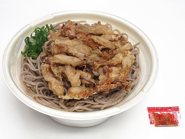 「きのこのかき揚げ二八そば」(540円)