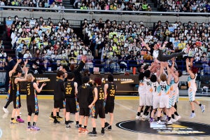 『ACTORS☆LEAGUE』バスケに8,200人熱狂、岡宮来夢が涙! 1点差で牧島輝チームが勝利