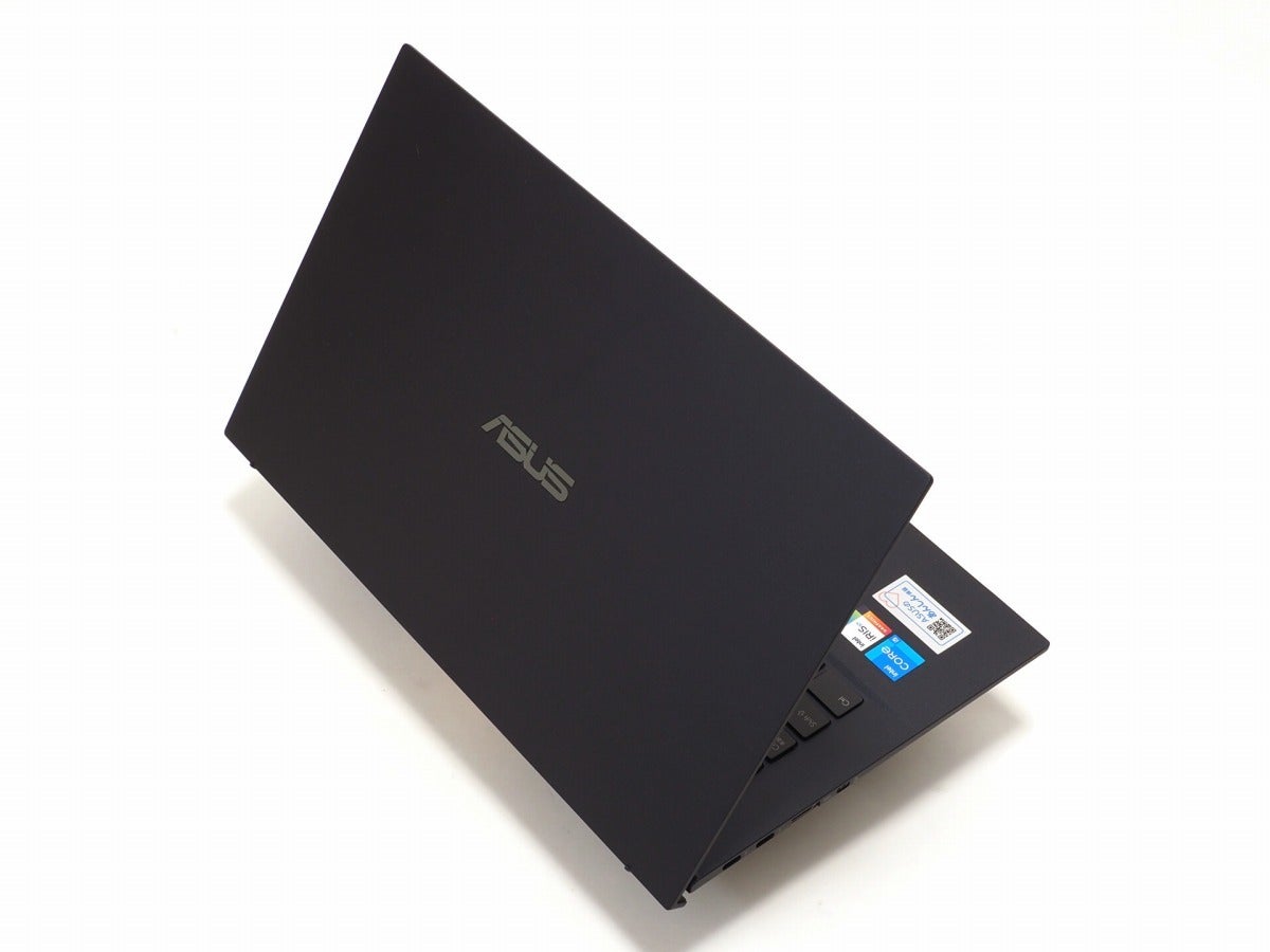 ASUSの生んだ質実剛健「ExpertBook B9」を試す - 高スペックを880gに 