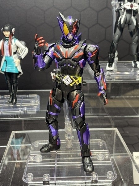 仮面ライダーゼロワン』滅アークスコーピオンのフィギュアを公開