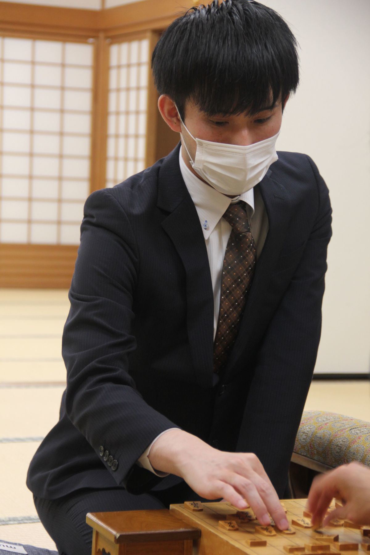 今期勝率暫定１位の徳田四段を破った小山アマ（提供：日本将棋連盟）