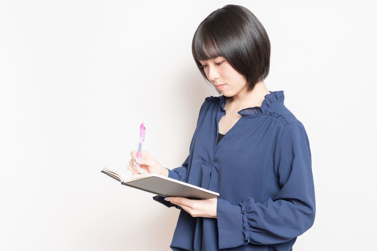「記載」と「記入」の類語