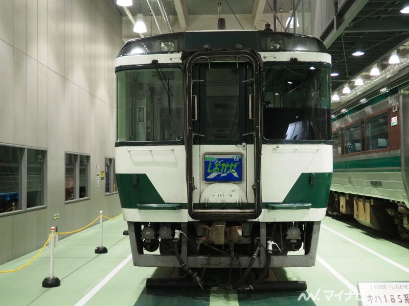 京都鉄道博物館にキハ185系「復刻国鉄色」懐かしのヘッドマークも