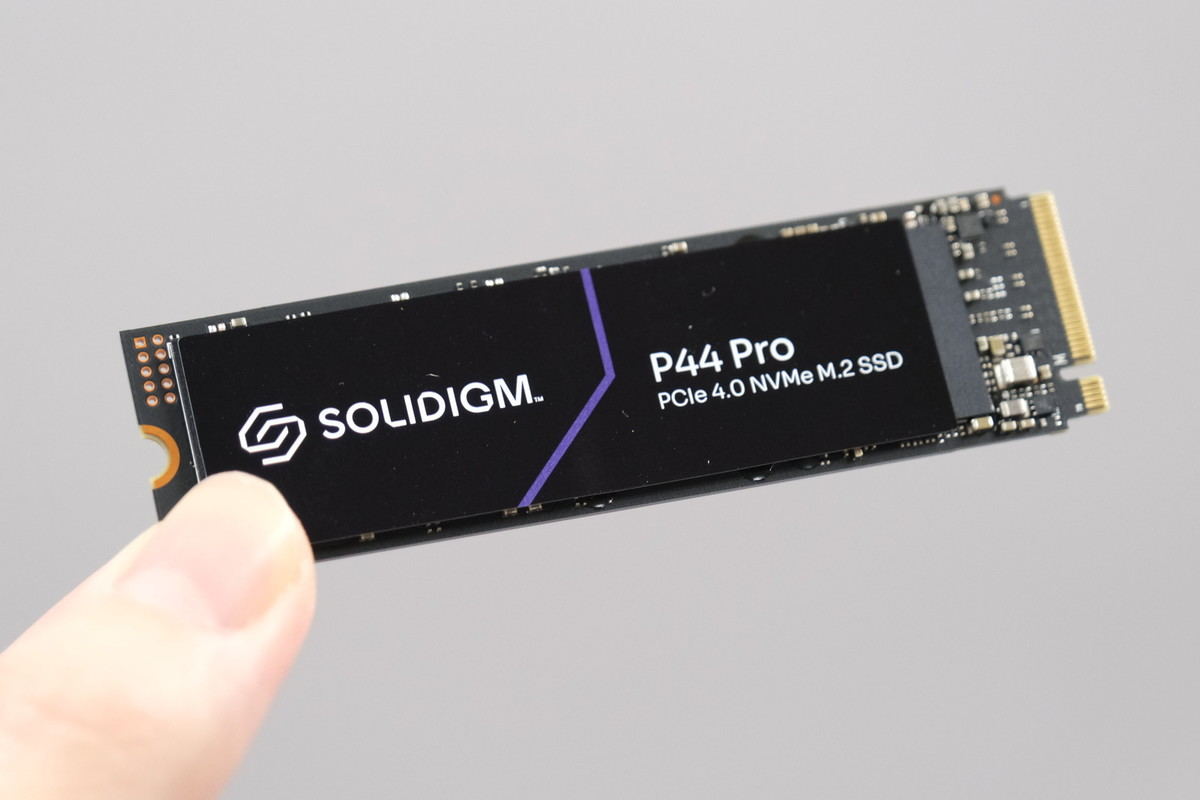 Solidigm(TM) P44 Proシリーズ 1TB PCIe GEN 4 NVMe 4.0 x4 M.2 2280