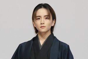 板垣李光人、和装姿で表彰式登壇　“NEXT NEWS賞”受賞に喜び「今年1年のご褒美」