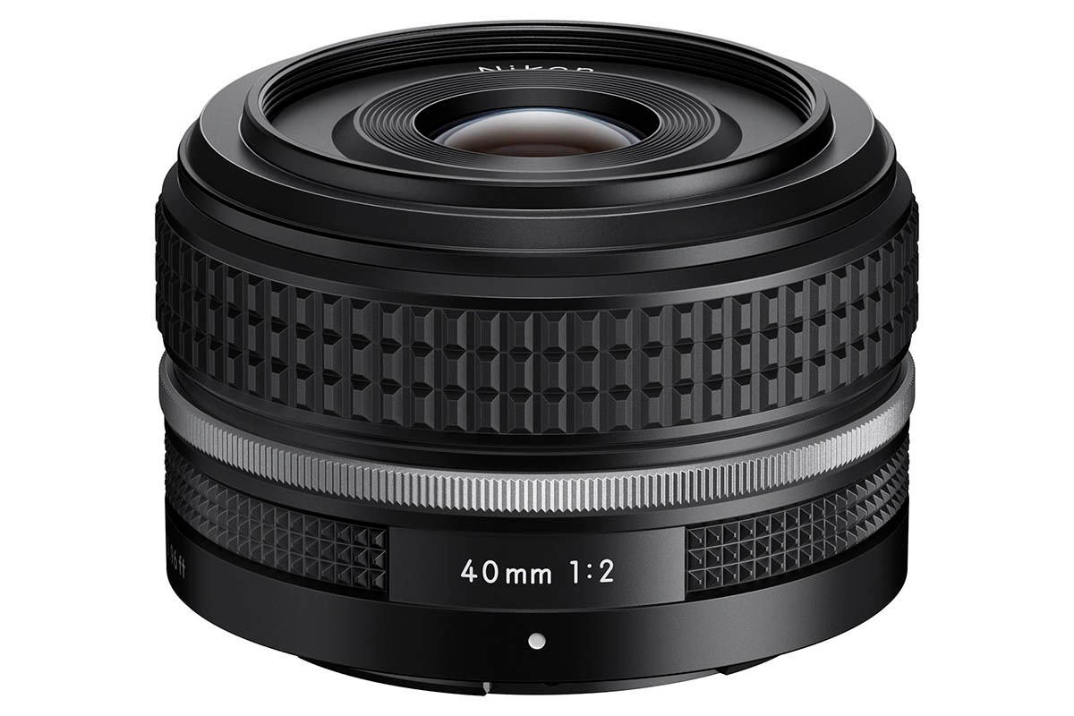 ニコン、「Z fc」とデザインを合わせた単焦点レンズ「NIKKOR Z 40mm f